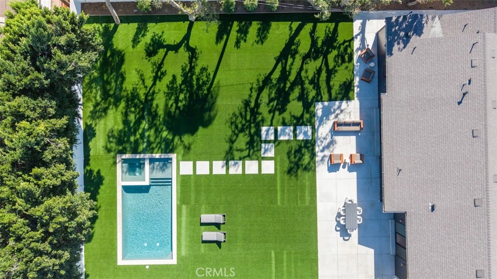 Northridge, California, 91325, United States, 4 Bedrooms Bedrooms, ,4 BathroomsBathrooms,Residential,Active,2030583