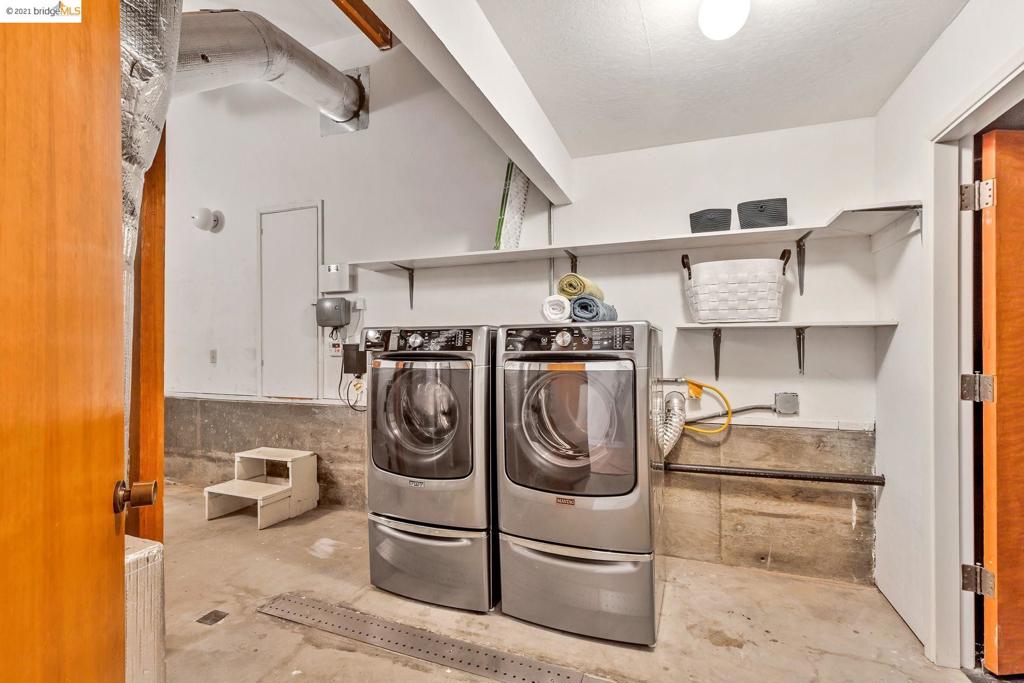 EL CERRITO HILLS - Residential