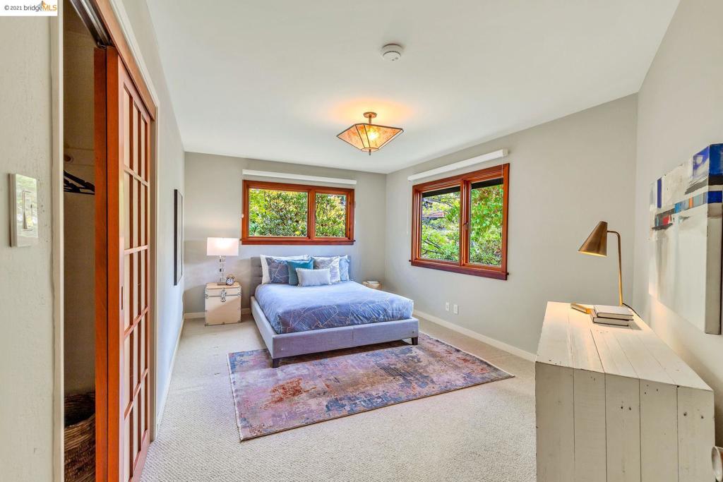 EL CERRITO HILLS - Residential