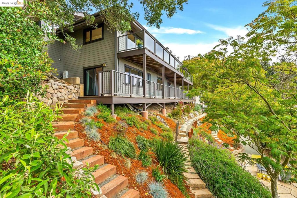 EL CERRITO HILLS - Residential