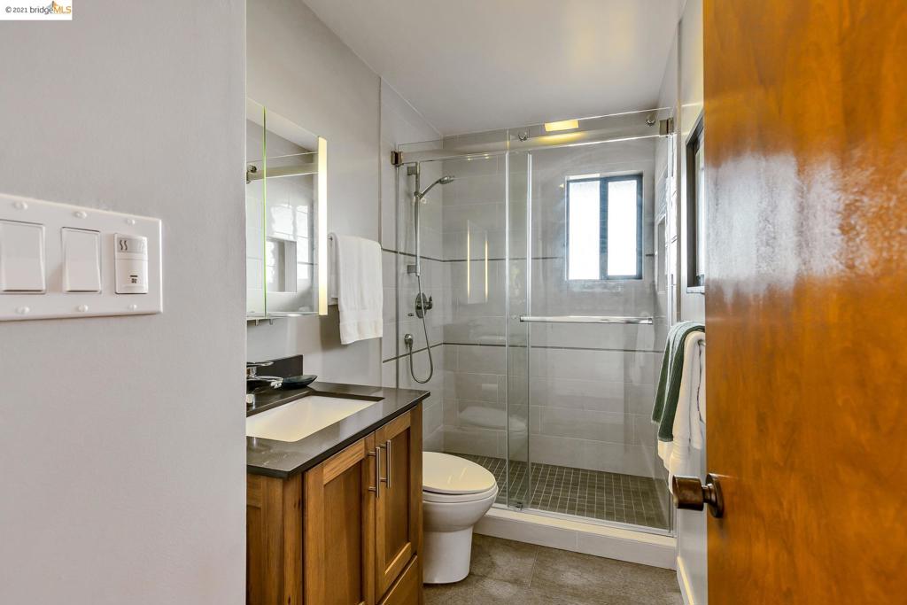 EL CERRITO HILLS - Residential