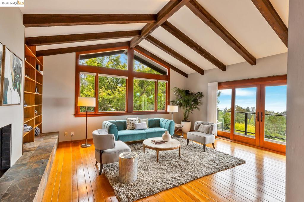 EL CERRITO HILLS - Residential