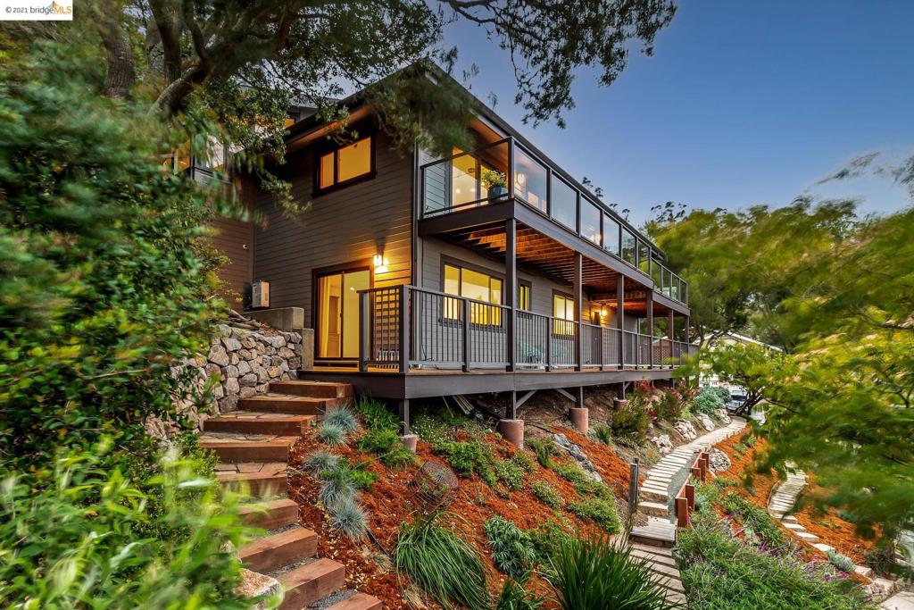 EL CERRITO HILLS - Residential