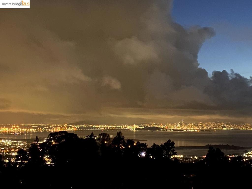 EL CERRITO HILLS - Residential