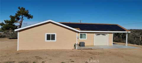 11242 Sesame Oak Hills CA 92344