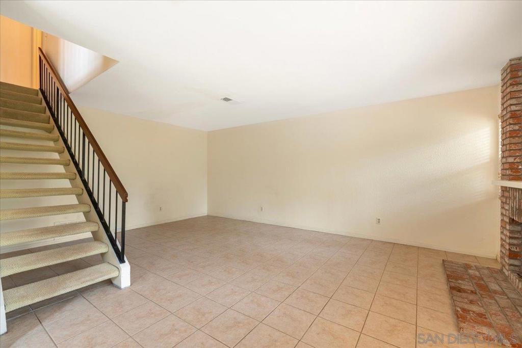 13669 Sycamore Tree