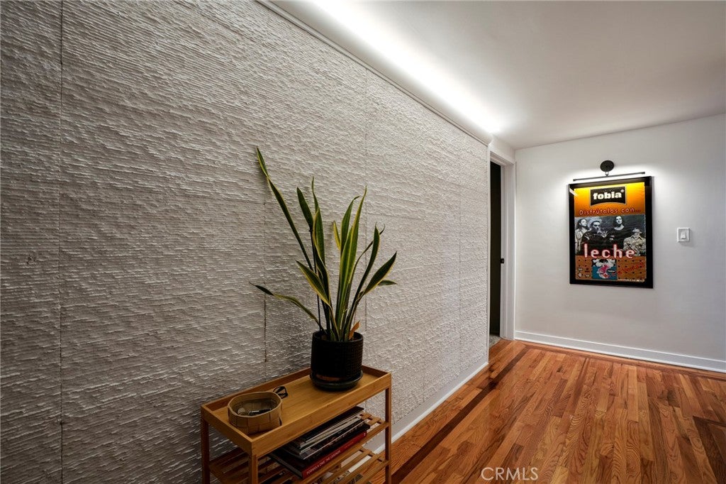 2307 Fox Hills 105