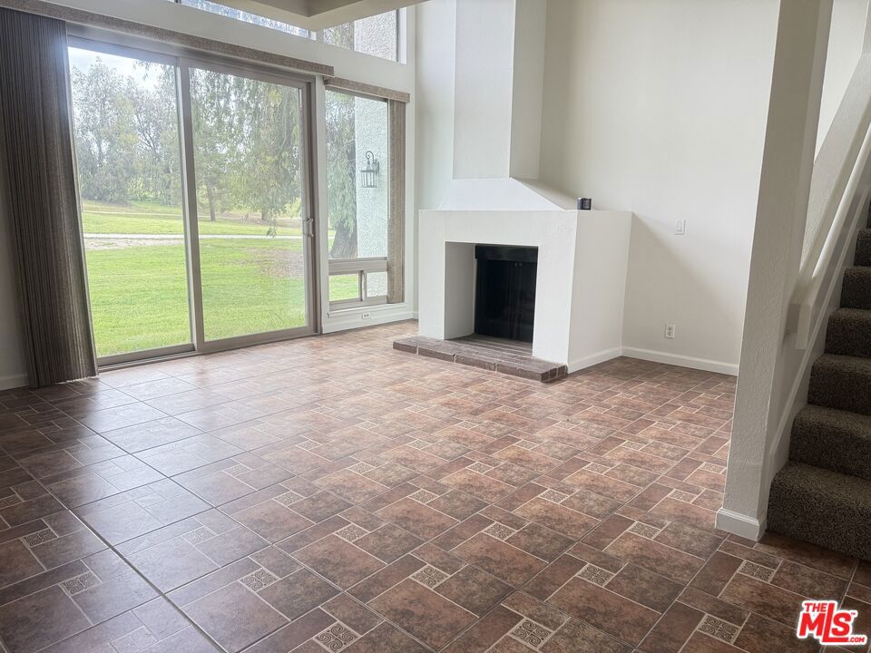 38916 Paseo De Oro