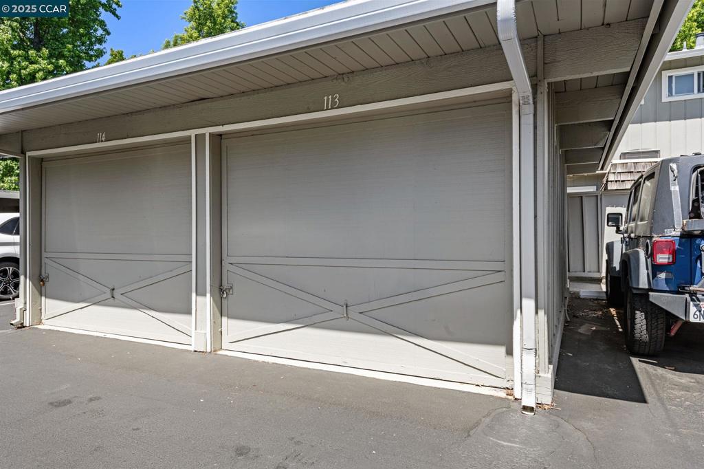 TWIN CREEK WEST - Residential