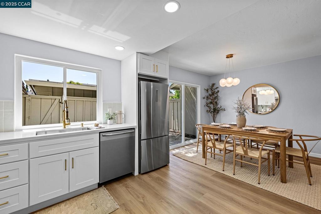 TWIN CREEK WEST - Residential