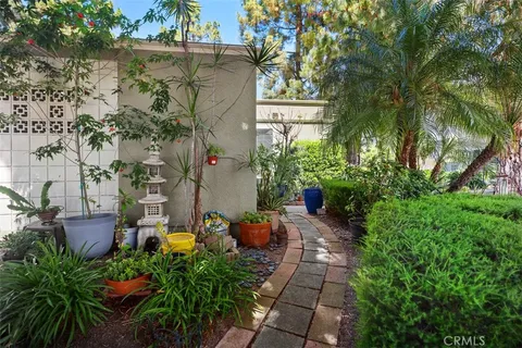 4 Via Castilla Unit D, Laguna Woods, CA 92637 - MLS#: OC26064288