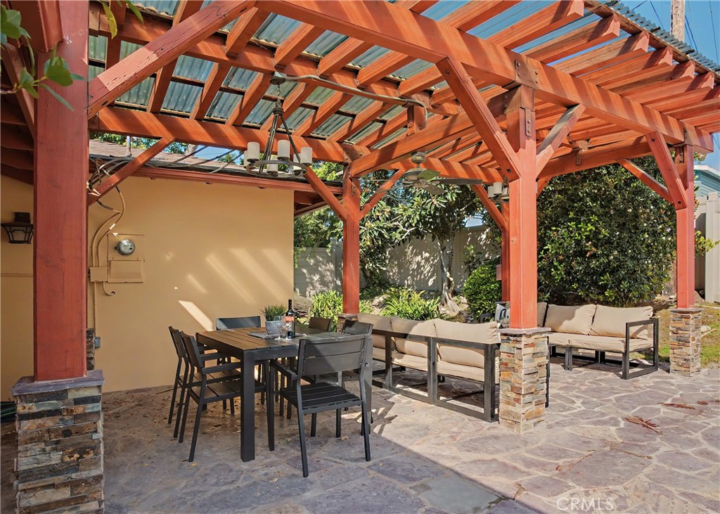 5171 Willow Wood Road