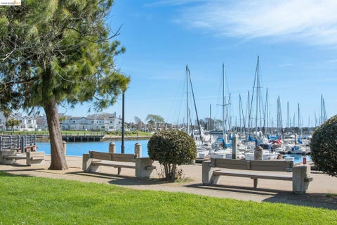 Photo of 1203 Melville Sq #216, Richmond, CA 94804 (MLS # 41126712)