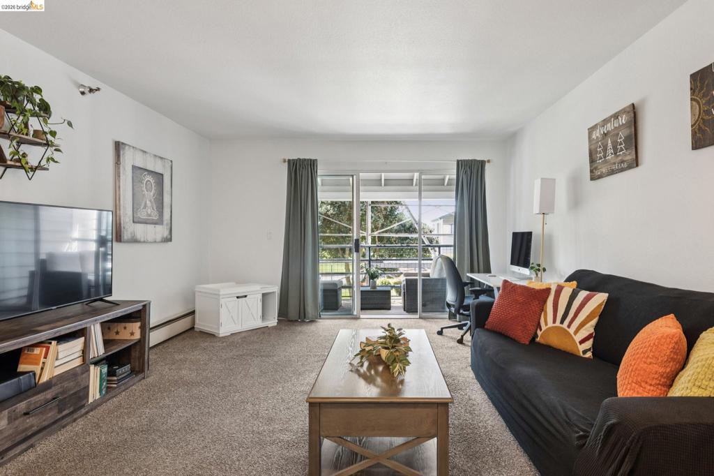 1203 Melville Sq 216