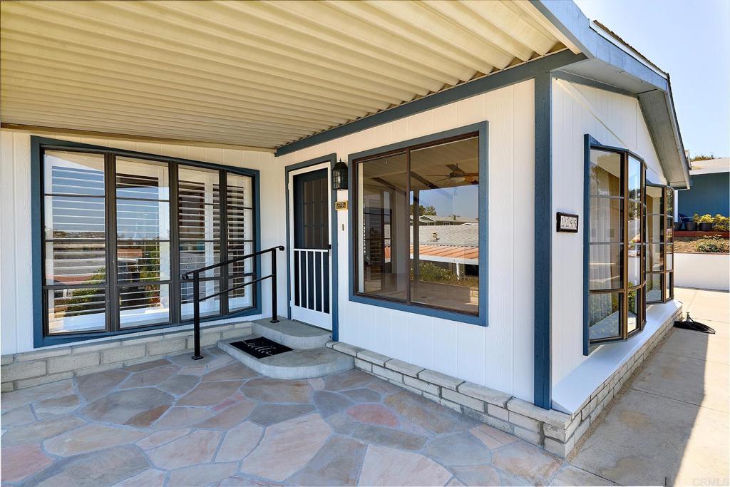 2295 Lindsay Drive