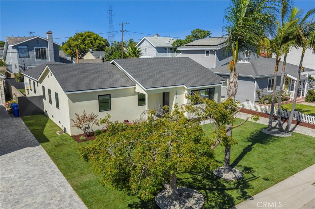 2411 Thomas Avenue