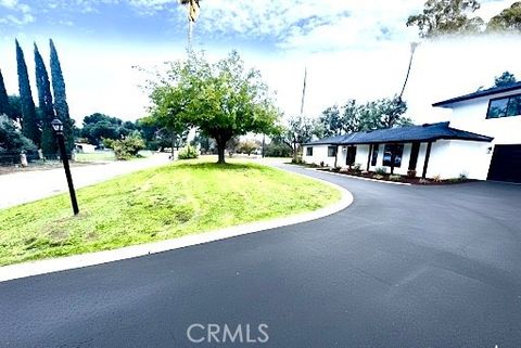 10326 10326 N Fowler Avenue N Clovis CA 93619