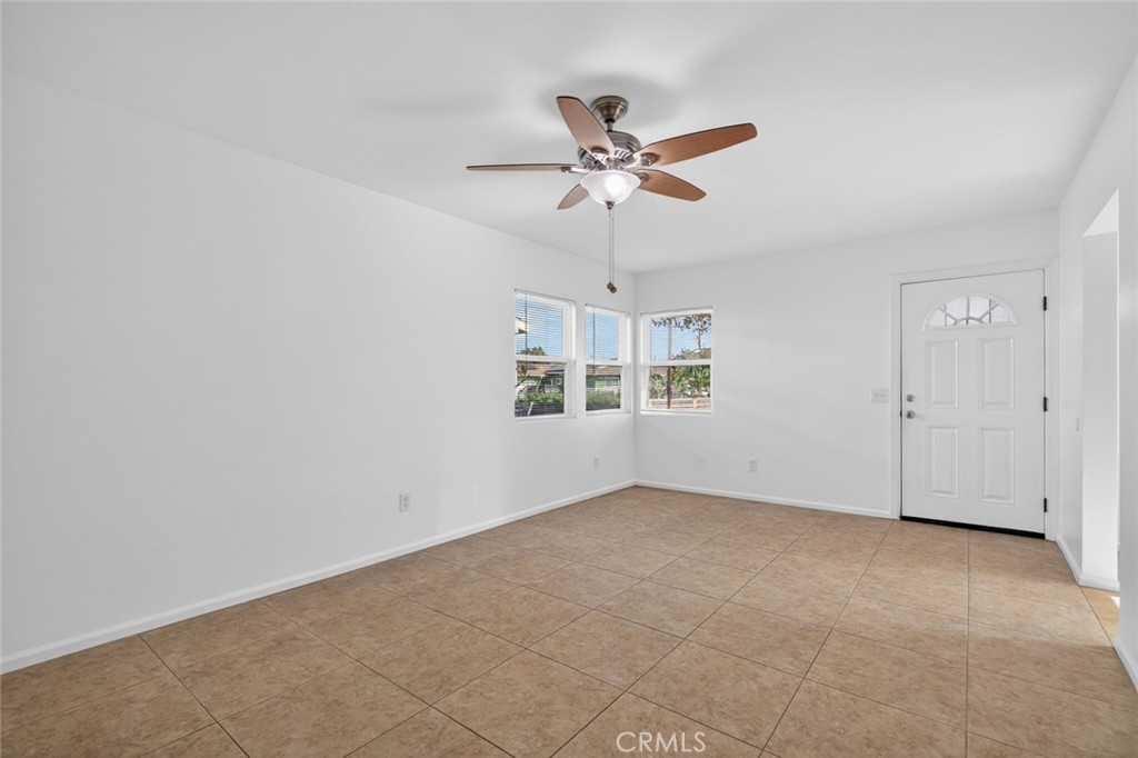 1129 N Briarwood Street