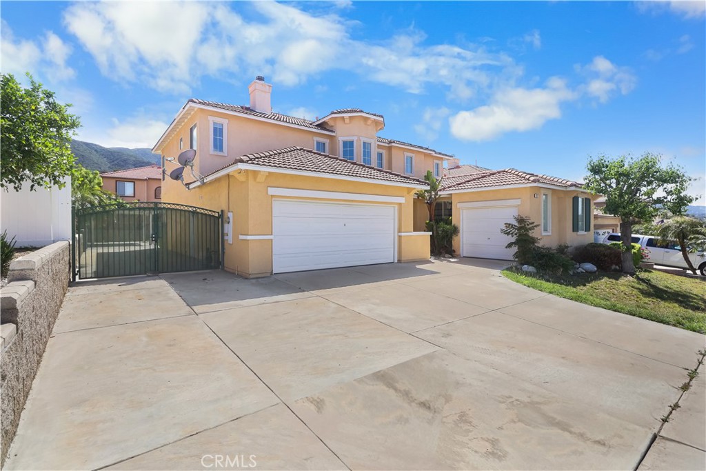 842 W Orange Heights Lane