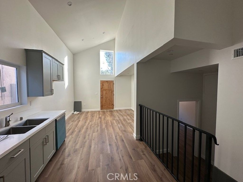 Photo of 5507 S Manhattan Place Pl, Los Angeles, CA 90062 (MLS # BB25199346)