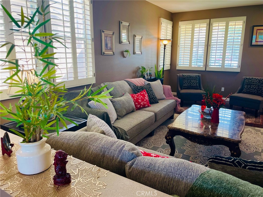 7454 Longstreet Lane