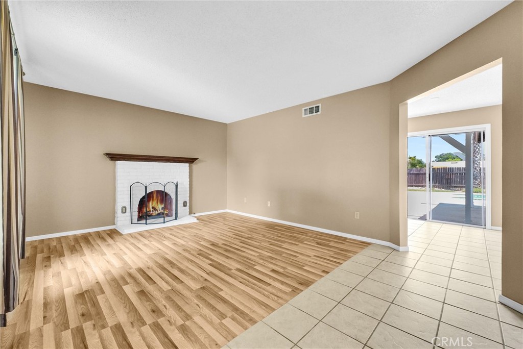 5235 Lakewood Drive