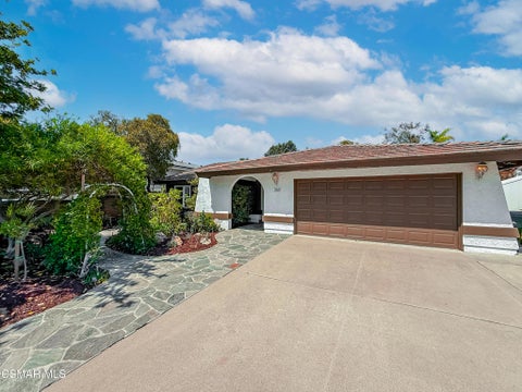 Photo of 360 Greenmeadow Avenue, Newbury Park, CA 91320 (MLS # 226004559)