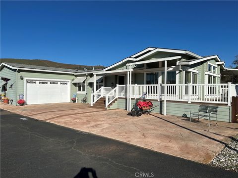 Photo of 400 Sulphur Bank Drive #139, Clearlake Oaks, CA 95423 (MLS # LC26063761)