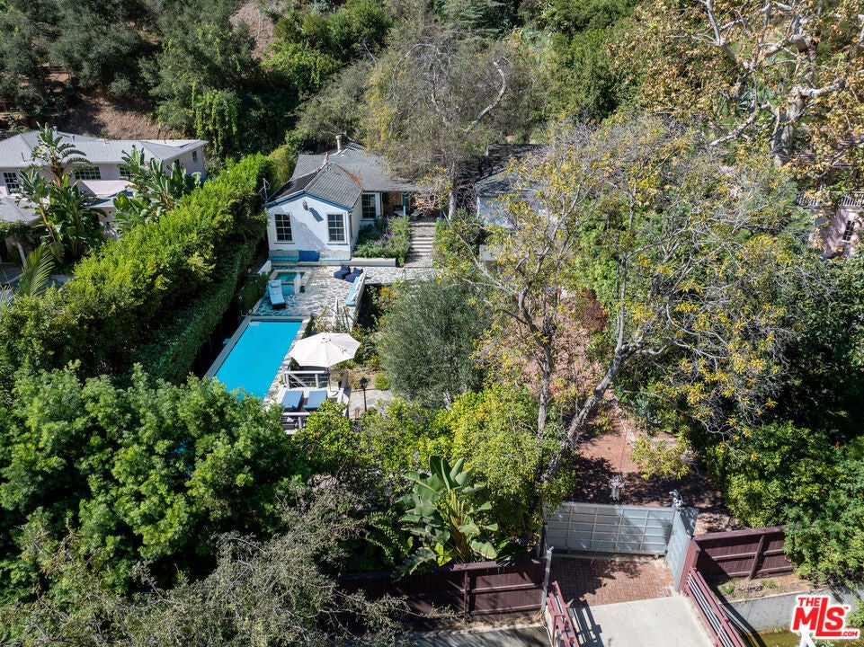 1853 Nichols Canyon Road