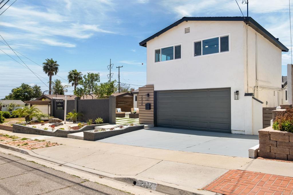 2434 Moonstone Drive