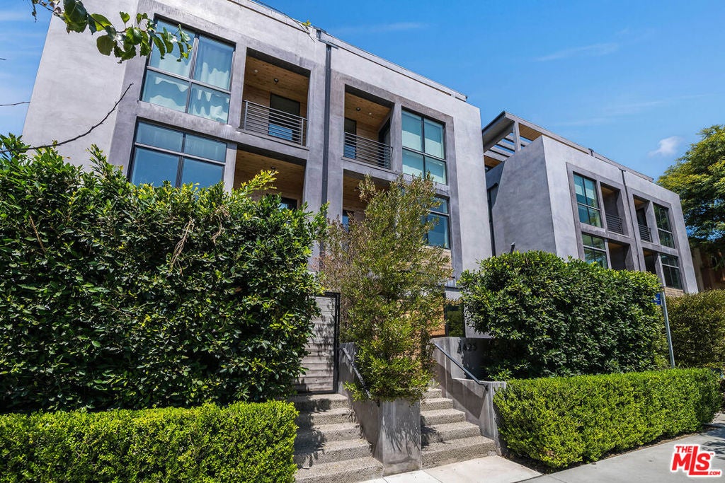 4425 Studio Place