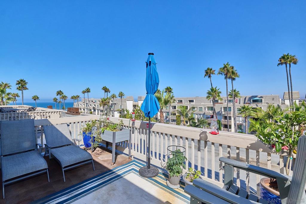 999 N Pacific St C307