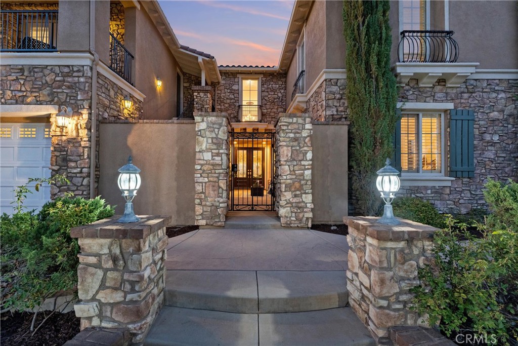8114 Soft Winds Drive