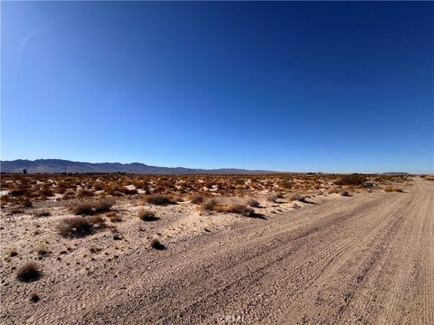 Photo of 0 Bedford Lot 59 Drive, Newberry Springs, CA 92365 (MLS # HD25011594) Photo of 0 Bedford Lot 59 Drive, Newberry Springs, CA 92365 (MLS # HD25011594)