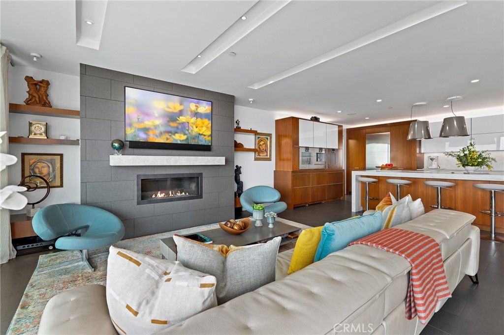 listing image 130728252238342926004
