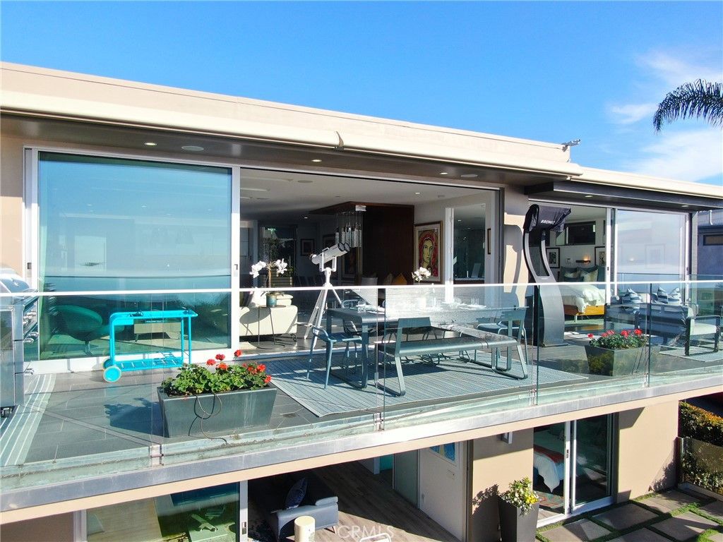 listing image 130727679248886163082