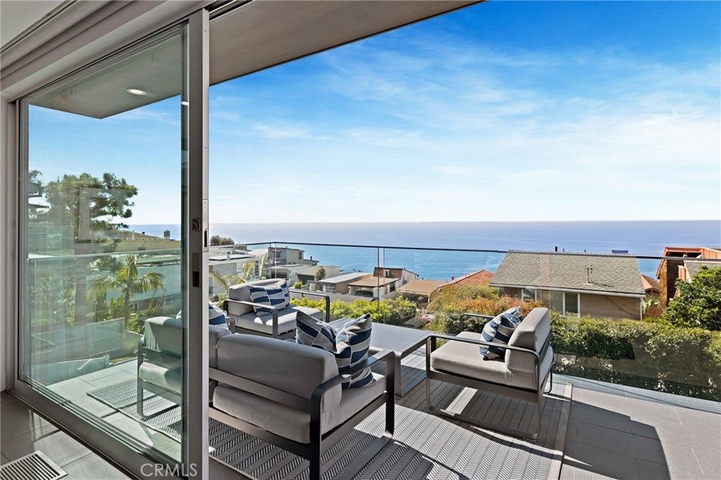 listing image 130721114128952106632