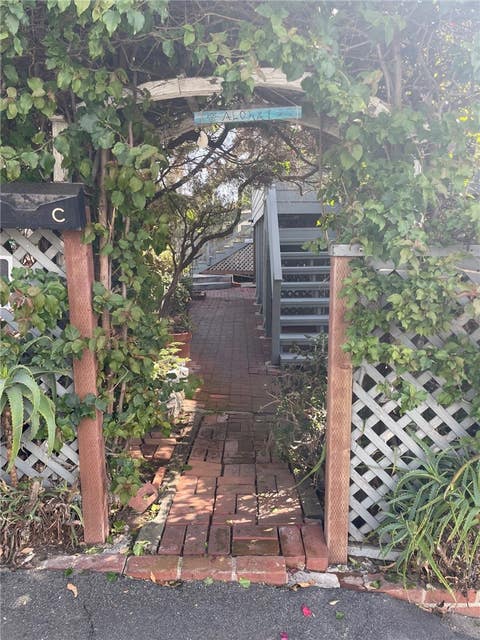Photo of 31696 Third Ave Ave #C, Laguna Beach, CA 92651 (MLS # LG26174411)