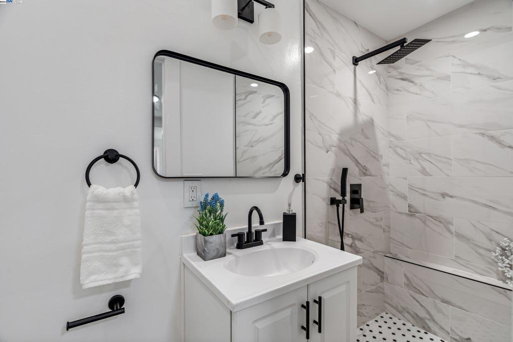 MAXWELL  PARK - Residential