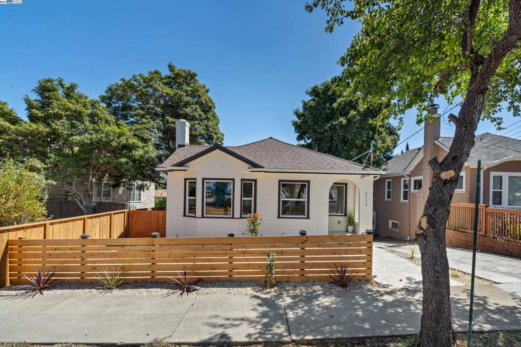 MAXWELL  PARK - Residential