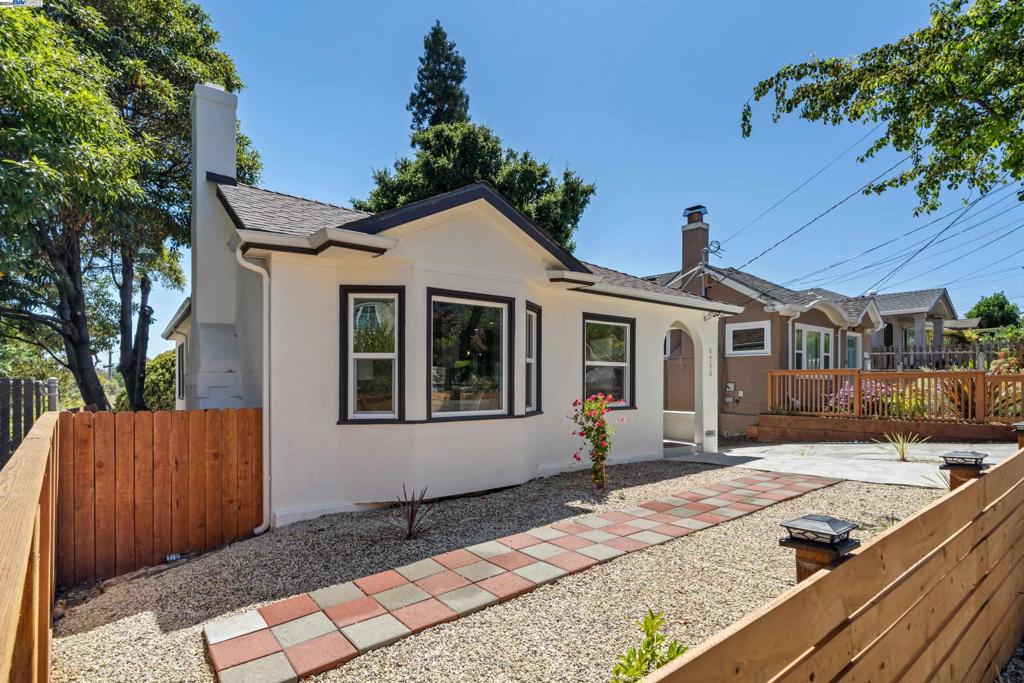 MAXWELL  PARK - Residential