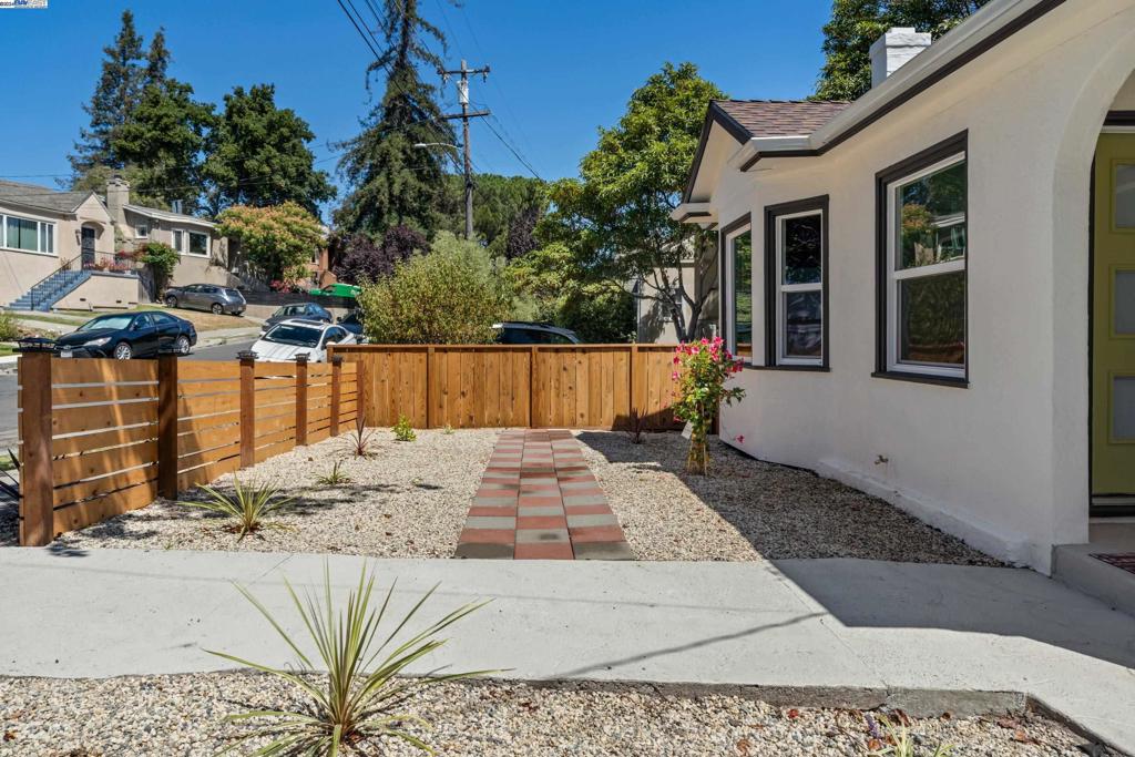 MAXWELL  PARK - Residential