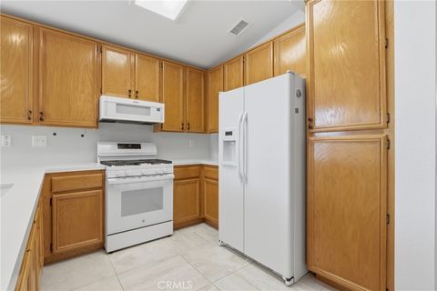 Tiny photo for 44733 Avita Circle Cir, Temecula, CA 92592 (MLS # SW26090776)