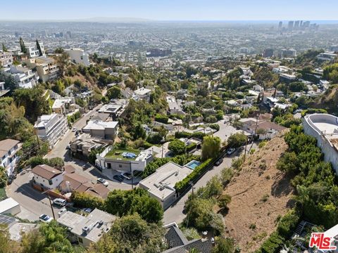 Photo of 1722 Sunset Plaza Drive, Los Angeles, CA 90069 (MLS # 25600879)