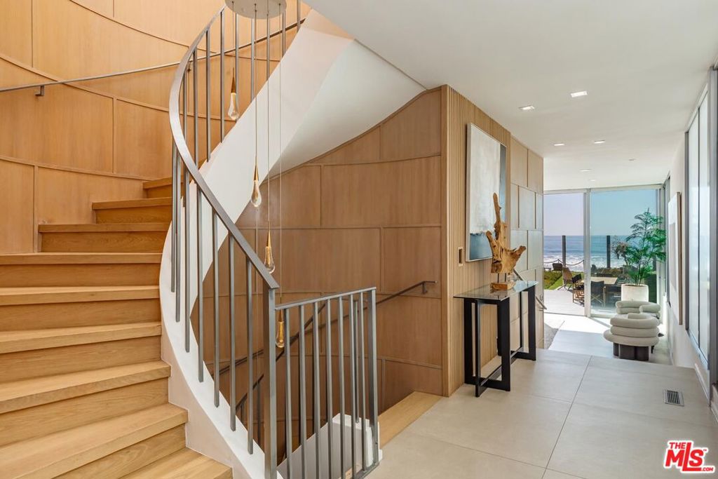 31220 Broad Beach Road