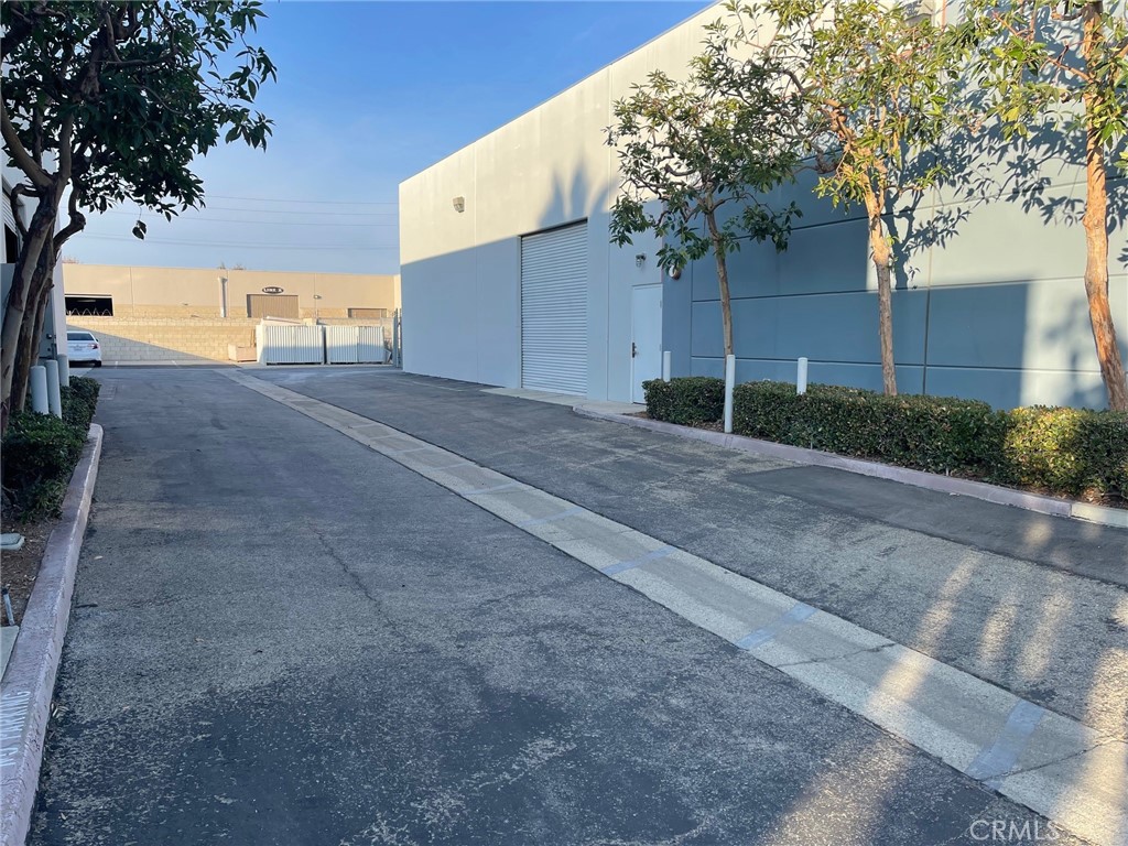 1103 W Barkley Avenue