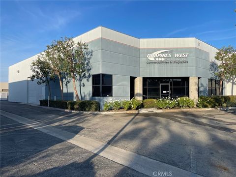 1103 W Barkley Avenue Orange CA 92868