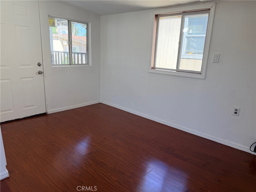 6656 Rosecrans Avenue N10