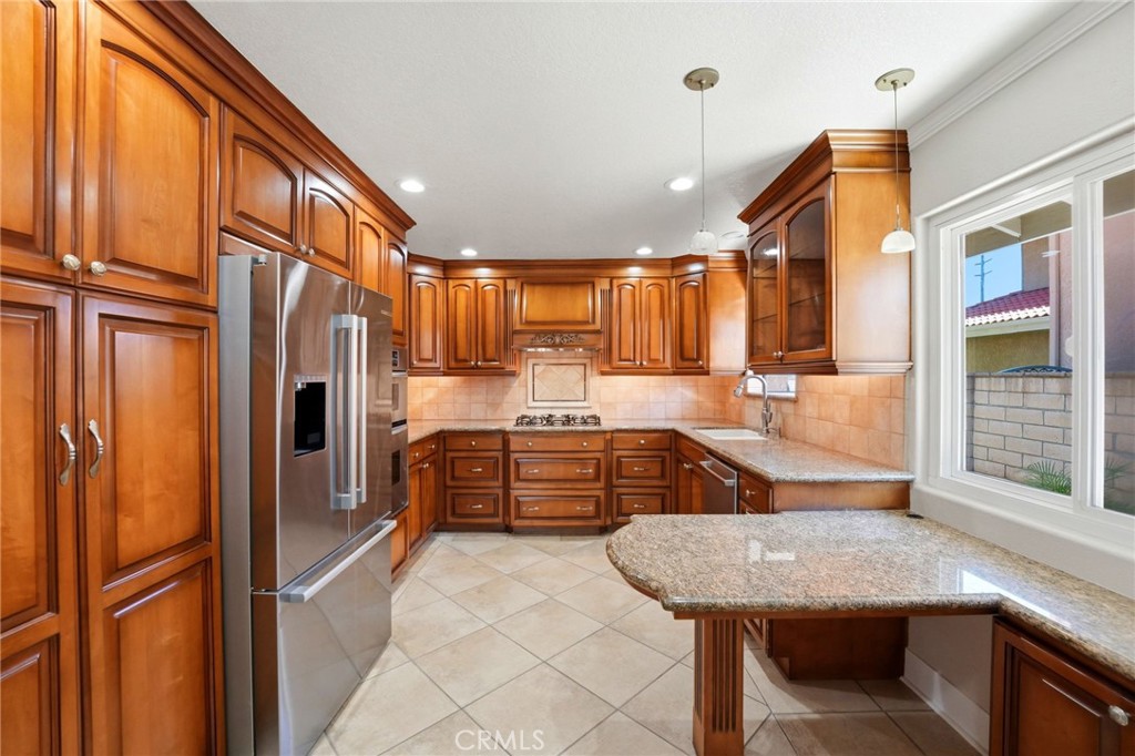 1252 Winged Foot Drive