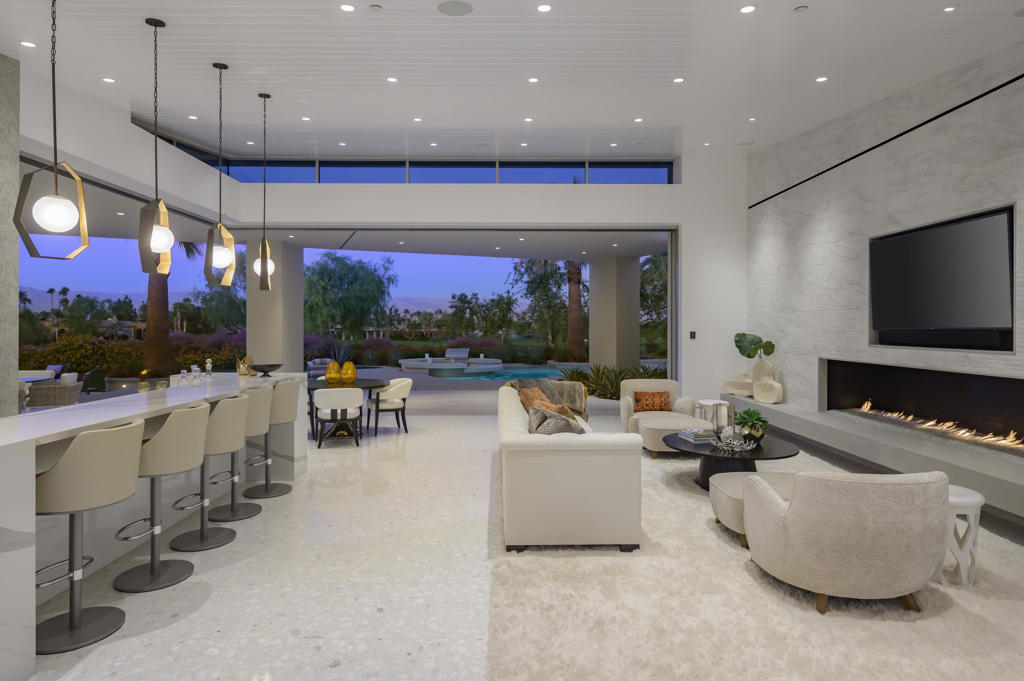 Vintage Country Club - Residential